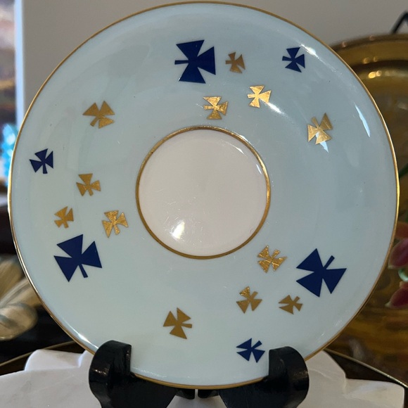 Vintage Aynsley Girl Guides Teacup and Saucer Bone China Made in England HTF - Picture 8 of 11